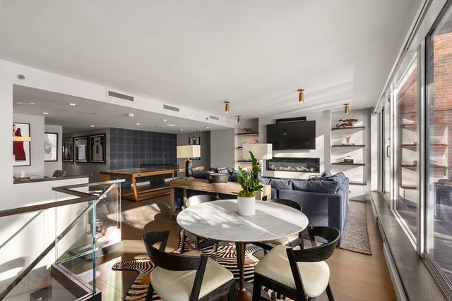 975 Memorial Drive 211, Cambridge, MA 02138