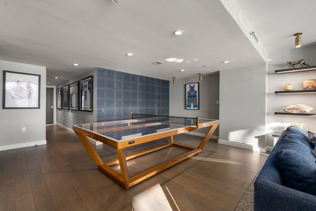 975 Memorial Drive 211, Cambridge, MA 02138