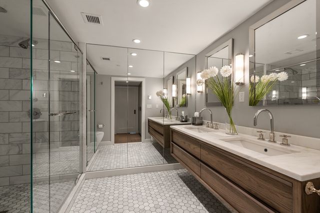 975 Memorial Drive 211, Cambridge, MA 02138