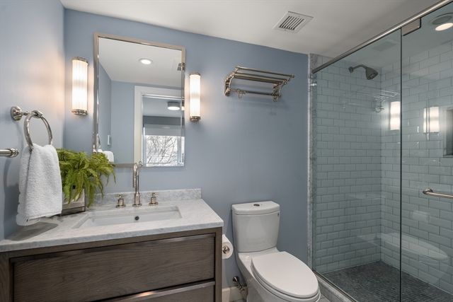 975 Memorial Drive 211, Cambridge, MA 02138