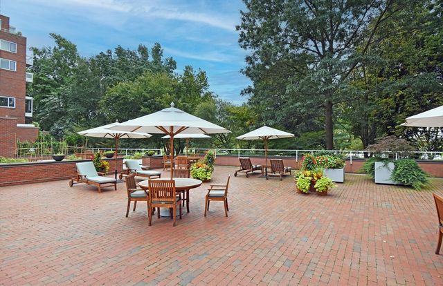 975 Memorial Drive 211, Cambridge, MA 02138