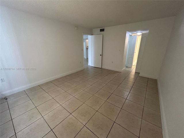 4205 N University Drive 112, Sunrise, FL 33351