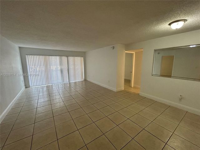 4205 N University Drive 112, Sunrise, FL 33351