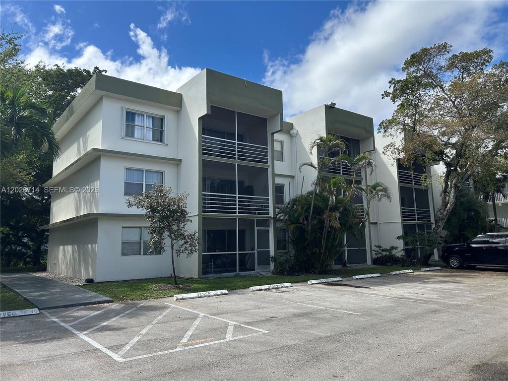 4205 N University Drive 112, Sunrise, FL 33351