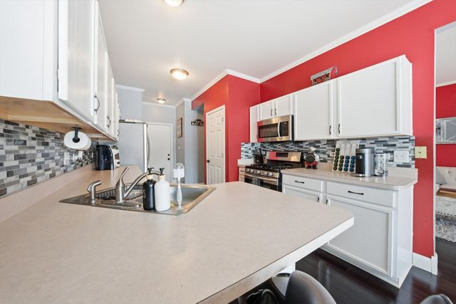 18510 BELLAGIO Circle 18510, Tinley Park, IL 60477