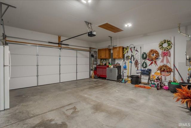1852 Sandal Way, Newburgh, IN 47630