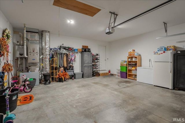 1852 Sandal Way, Newburgh, IN 47630