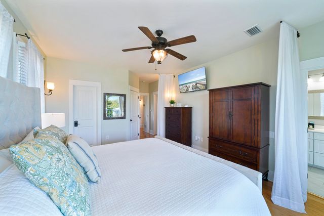 88 Tarpon Street, Destin, FL 32541