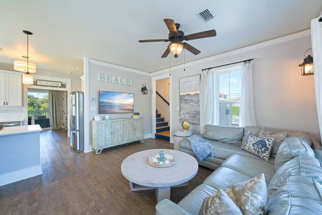 88 Tarpon Street, Destin, FL 32541