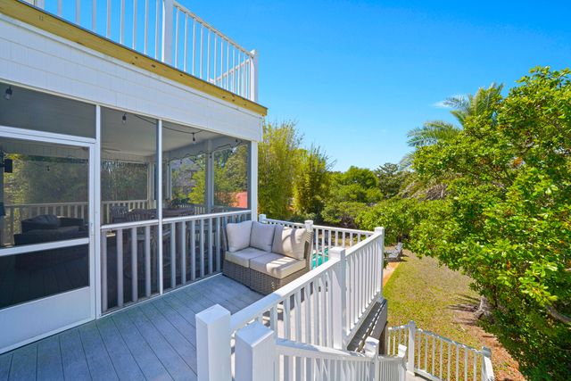 88 Tarpon Street, Destin, FL 32541