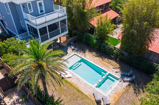 88 Tarpon Street, Destin, FL 32541