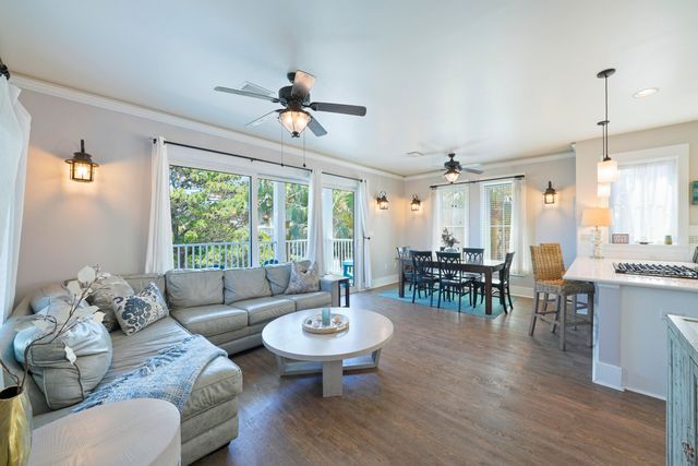 88 Tarpon Street, Destin, FL 32541