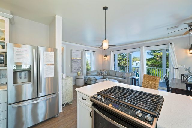88 Tarpon Street, Destin, FL 32541