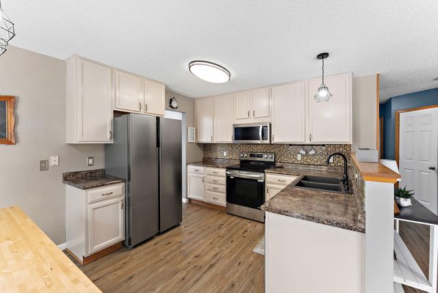 7040 71st Street S, Cottage Grove, MN 55016