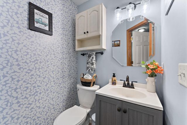 7040 71st Street S, Cottage Grove, MN 55016