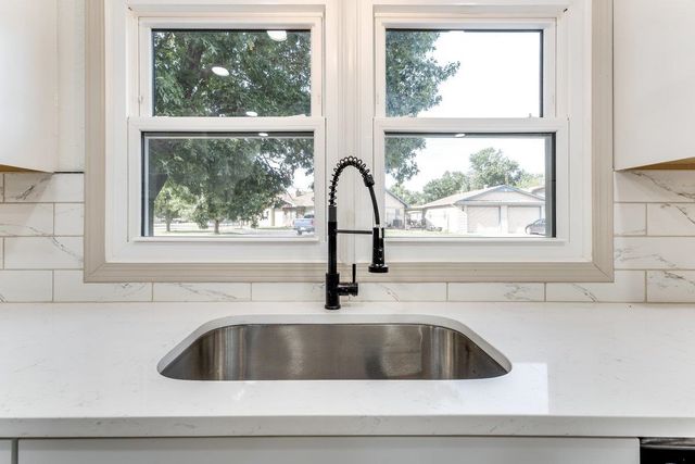 4600 S Laura St, Wichita, KS 67216