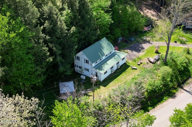 204 Mountain Lake South Shore Road, Gloversville, NY 12078