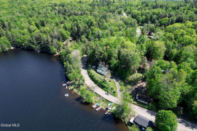 204 Mountain Lake South Shore Road, Gloversville, NY 12078