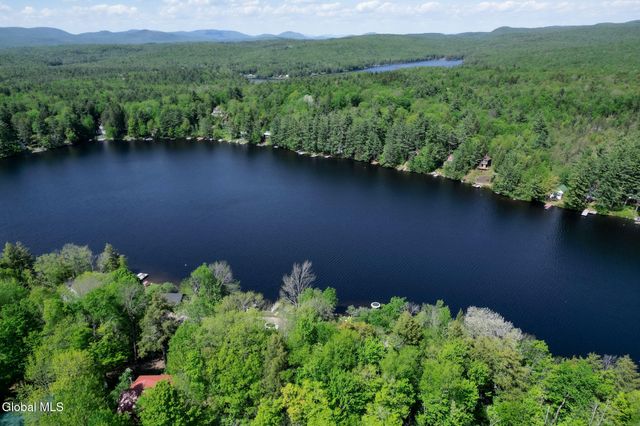 204 Mountain Lake South Shore Road, Gloversville, NY 12078