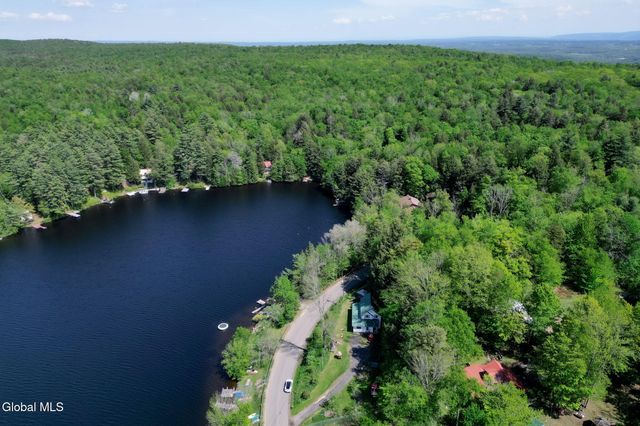 204 Mountain Lake South Shore Road, Gloversville, NY 12078