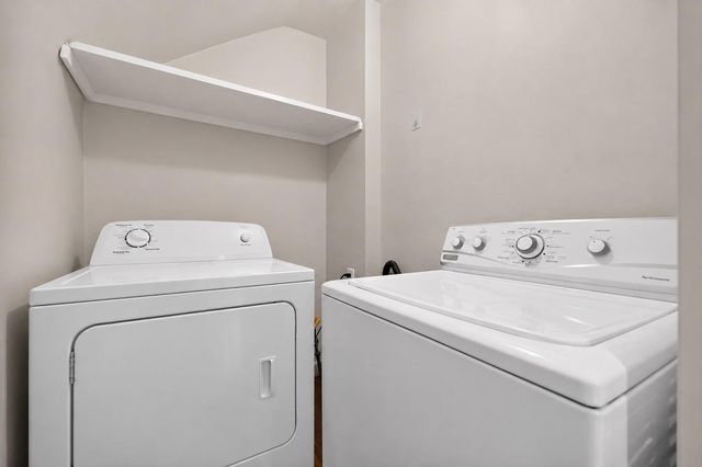 3 LOTHIAN PL, Philadelphia, PA 19128