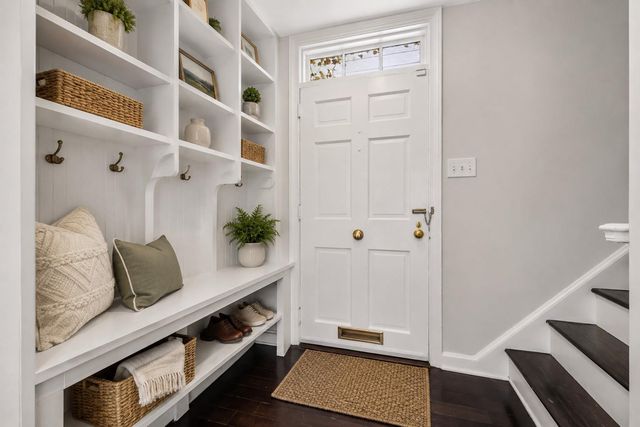 3 LOTHIAN PL, Philadelphia, PA 19128