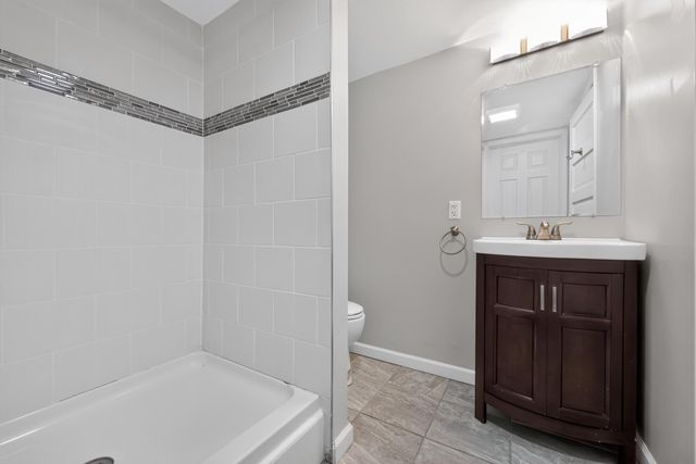 3 LOTHIAN PL, Philadelphia, PA 19128
