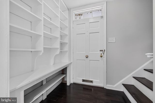 3 LOTHIAN PL, Philadelphia, PA 19128