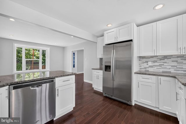 3 LOTHIAN PL, Philadelphia, PA 19128