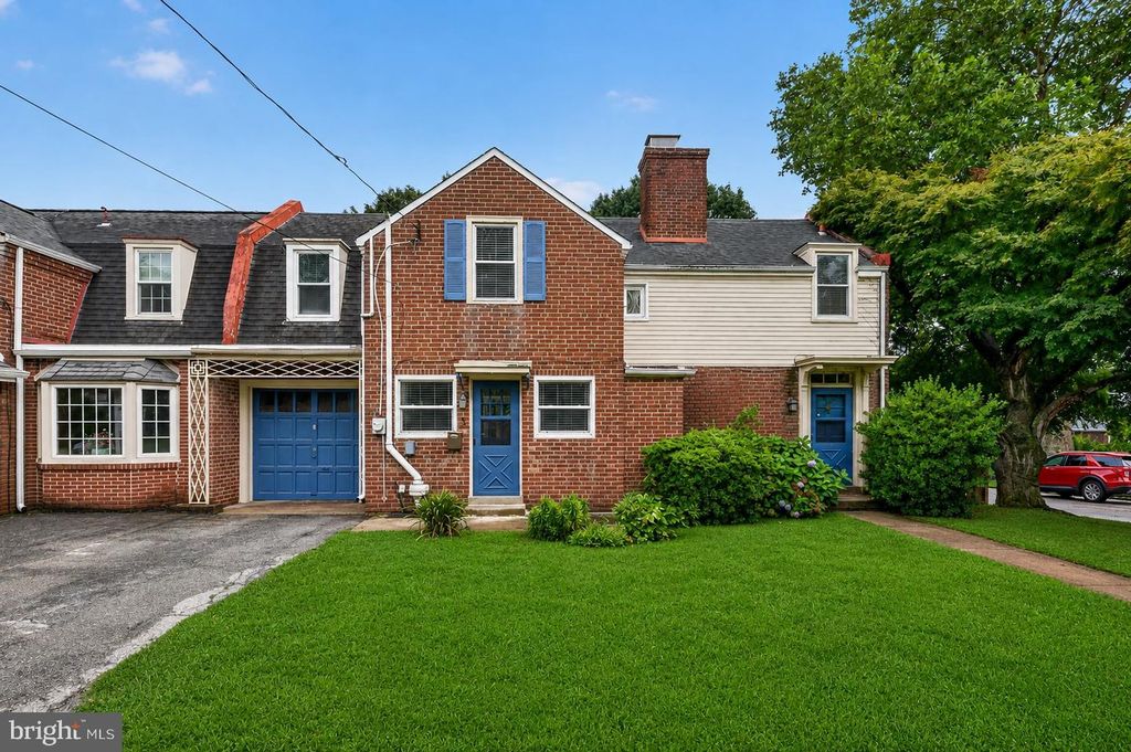 3 LOTHIAN PL, Philadelphia, PA 19128