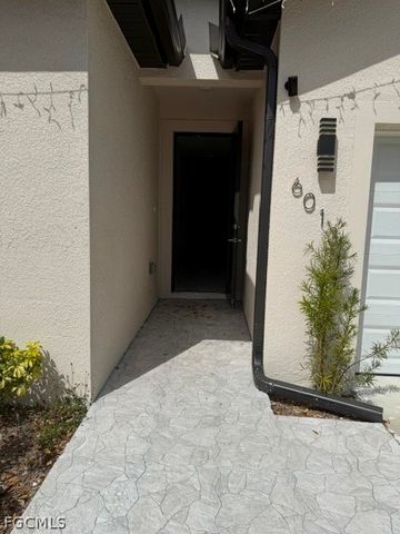 6013 ACORN CIR, Labelle, FL 33935