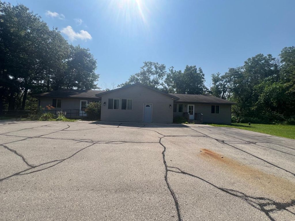 N5488 State Highway 54, Black River Falls, WI 54615