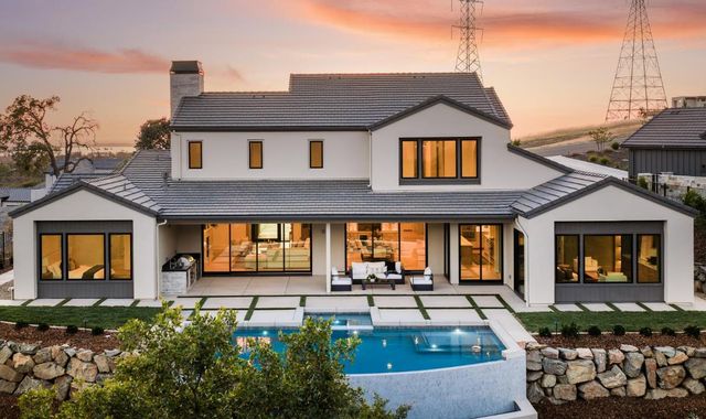4911 Greyson Creek Dr, El Dorado Hills, CA 95762