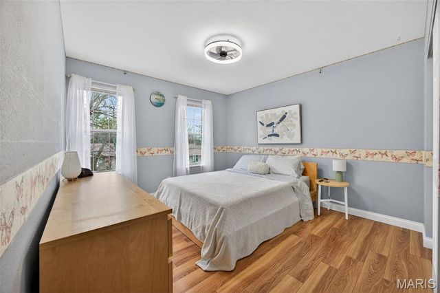 323 Oakleigh Woods Drive, Ballwin, MO 63011