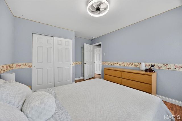 323 Oakleigh Woods Drive, Ballwin, MO 63011