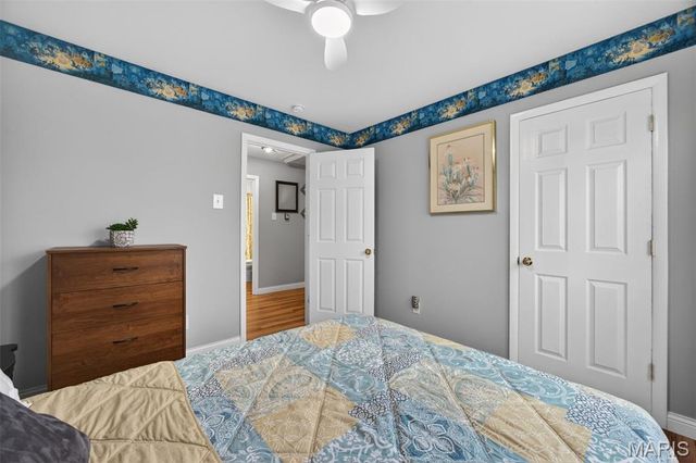 323 Oakleigh Woods Drive, Ballwin, MO 63011