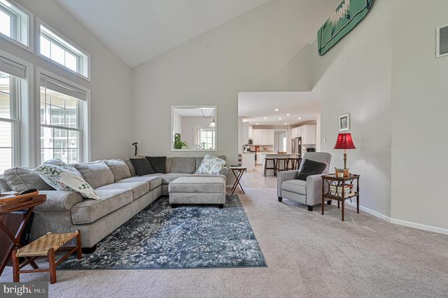 85 MARSHALL DR, Egg Harbor Township, NJ 08234
