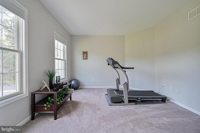 85 MARSHALL DR, Egg Harbor Township, NJ 08234