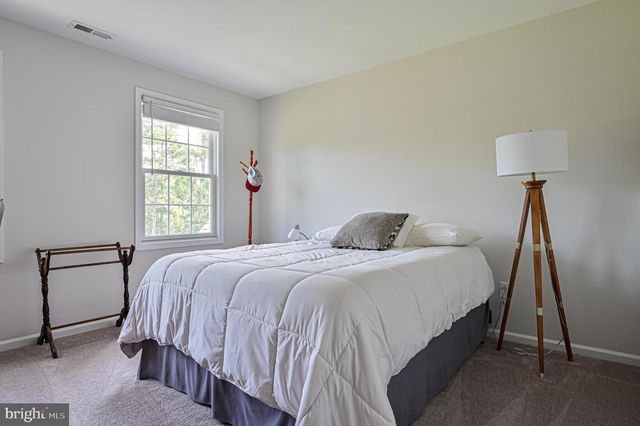 85 MARSHALL DR, Egg Harbor Township, NJ 08234
