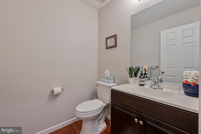 85 MARSHALL DR, Egg Harbor Township, NJ 08234