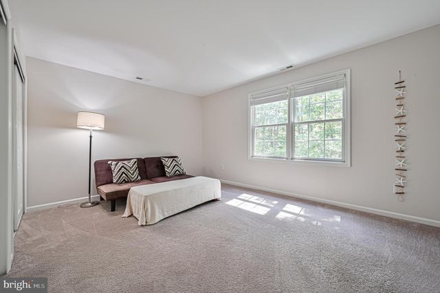85 MARSHALL DR, Egg Harbor Township, NJ 08234