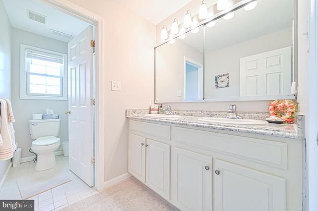 85 MARSHALL DR, Egg Harbor Township, NJ 08234