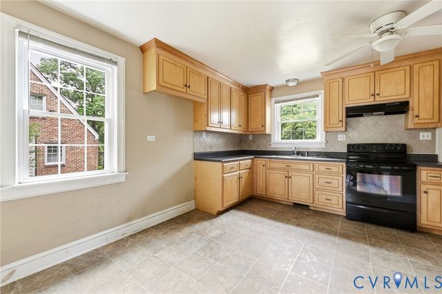 430 Greenwood Dr, Petersburg, VA 23805