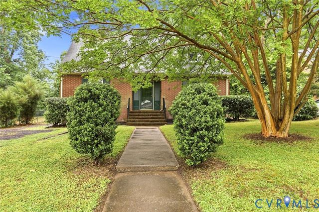 430 Greenwood Dr, Petersburg, VA 23805