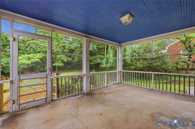 430 Greenwood Dr, Petersburg, VA 23805