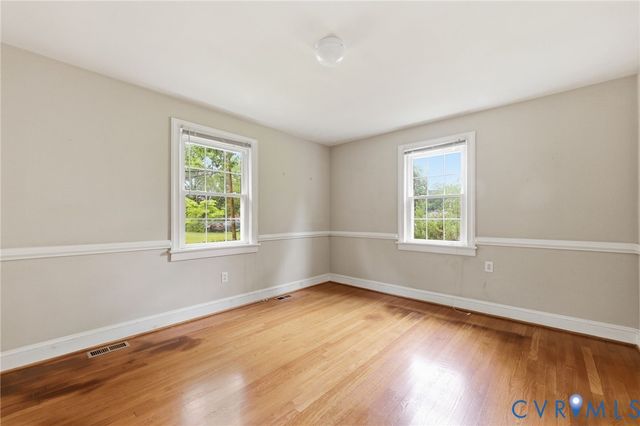 430 Greenwood Dr, Petersburg, VA 23805