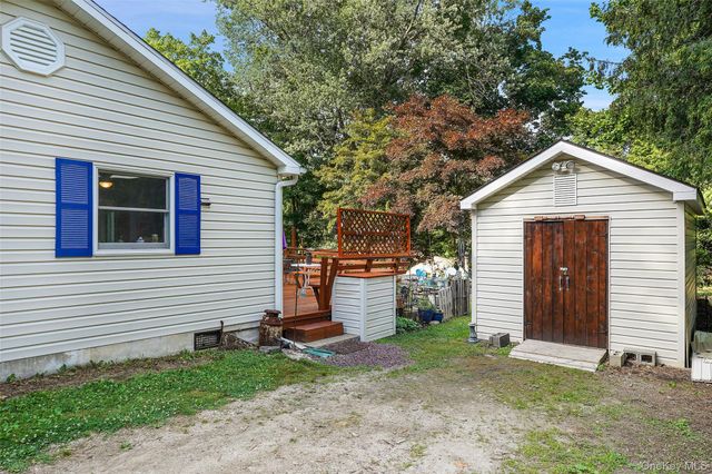 9 Starview Avenue, Putnam Valley, NY 10579