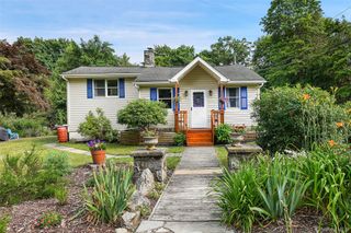 9 Starview Avenue, Putnam Valley, NY 10579