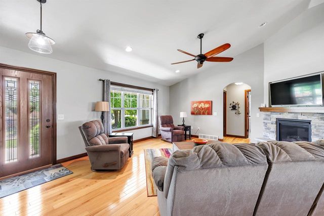4233 GAIBRIELLES GATE DRIVE, Green Bay, WI 54313