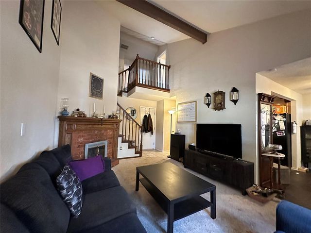 8711 N Roxbury Boulevard, Oklahoma City, OK 73132